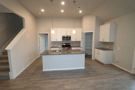 New construction Single-Family house 514 Claremont Drive, Justin, TX 76247 Columbus - 40' Smart Series- photo 5 5