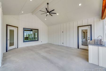 New construction Single-Family house 101 Hondo Vista, La Vernia, TX 78121 - photo 31 31