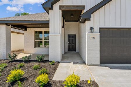 New construction Single-Family house 400 Clark Avenue, Weatherford, TX 76085 - photo 2 2