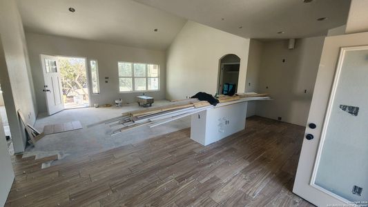 New construction Single-Family house 1350 Greenbriar Dr, Canyon Lake, TX 78133 - photo 0