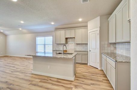 New construction Single-Family house 3536 Starbright Dr, New Braunfels, TX 78130 Kimbell- photo 2 2