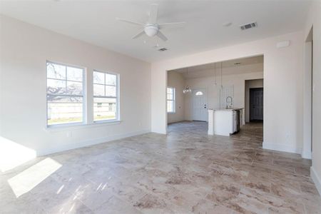 New construction Single-Family house 207 E 1St Street, Weatherford, TX 76082 - photo 6 6