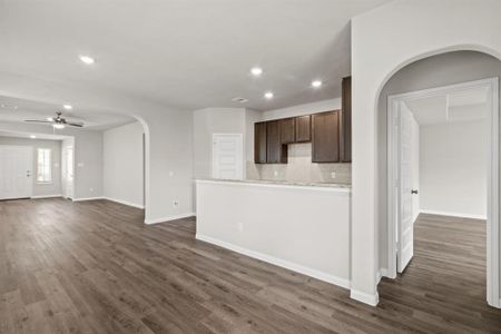 New construction Single-Family house 818 Gavin Walker Drive, Rosharon, TX 77583 - photo 9 9