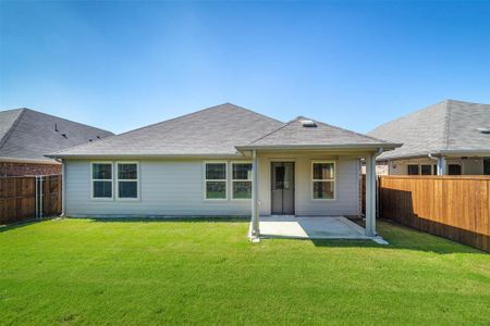New construction Single-Family house 3612 Kingsgarden Road, Denton, TX 76207 - photo 32 32