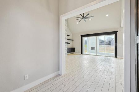 New construction Single-Family house 2020 Glenhollow Drive, Weatherford, TX 76088 - photo 4 4