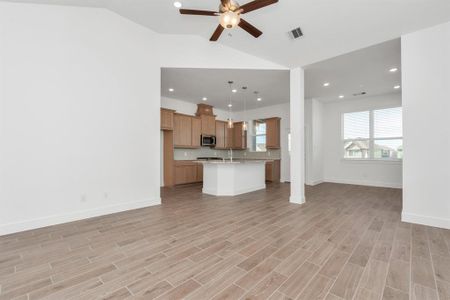 New construction Single-Family house 4919 Perennial Court, Iowa Colony, TX 77583 Margaux - Chateau Collection- photo 10 10
