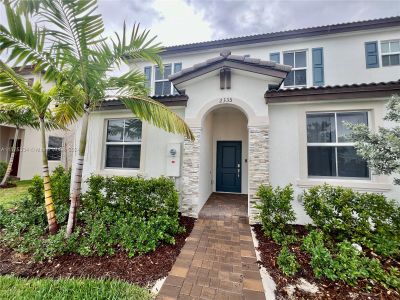 New construction Townhouse house 2335 Nw 122Nd Ter, Miami, FL 33167 - photo
