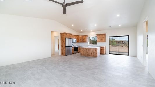 New construction Single-Family house 550 S 332Nd Avenue, Wickenburg, AZ 85390 - photo 8 8