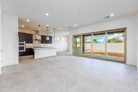 New construction Single-Family house 7574 W Gelding Drive, Peoria, AZ 85381 - photo 10 10