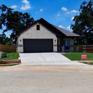 New construction Single-Family house 305 Titus Drive, Springtown, TX 76082 - photo 28 28
