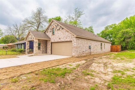 New construction Single-Family house 408 S Medora Street, Terrell, TX 75160 - photo 2 2