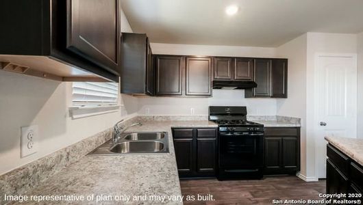 New construction Single-Family house 7335 Capella Circle, San Antonio, TX 78252 - photo 9 9