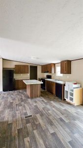 New construction Single-Family house 17807 Deer Glen West Drive, Conroe, TX 77302 - photo 4 4