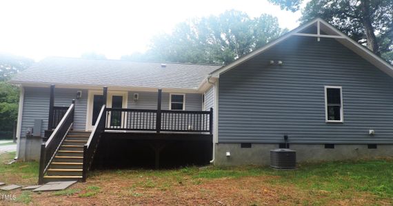 New construction Single-Family house 513 N Carr Street, Mebane, NC 27302 - photo 21 21