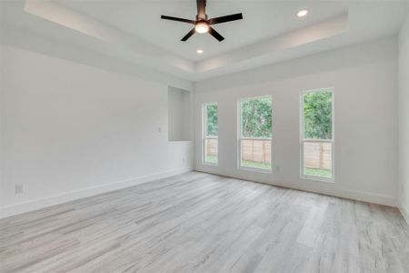 New construction Single-Family house 108 Bill St, Elgin, TX 78621 - photo 22 22