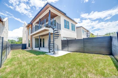 New construction Townhouse house 401 Oak Park Dr, Boerne, TX 78006 - photo 29 29