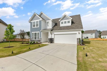 New construction Single-Family house 1800 Cleyera Court, Zebulon, NC 27597 - photo 1 1