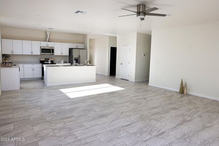 New construction Single-Family house 527 W Mobile Lane, Phoenix, AZ 85041 - photo 40 40