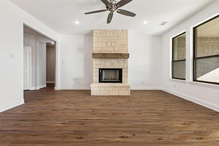 New construction Single-Family house 987 County Road 4764, Boyd, TX 76023 The Sapphire Ranch- photo 2 2
