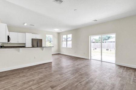 New construction Single-Family house 8155 103Rd Avenue, Vero Beach, FL 32967 - photo 3 3