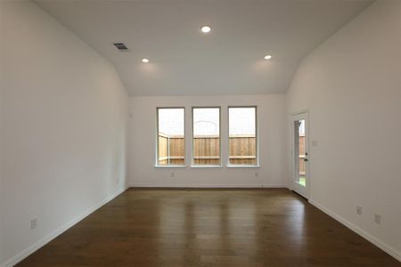 New construction Single-Family house 1405 Broadview Drive, Garland, TX 75042 Begonia- photo 4 4
