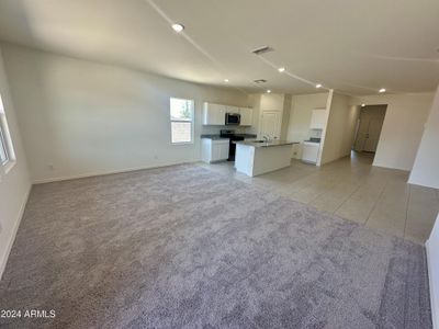 New construction Single-Family house 5917 N 200Th Avenue, Litchfield Park, AZ 85340 - photo 7 7