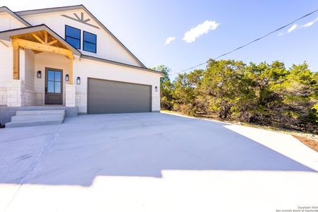 New construction Single-Family house 126 Mountain View Trail, Boerne, TX 78006 - photo 42 42