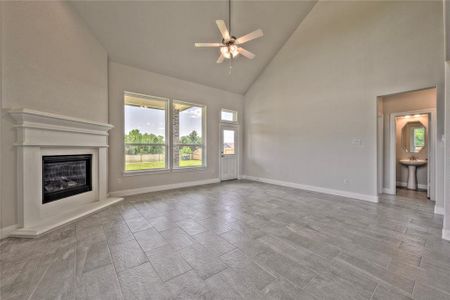 New construction Single-Family house 12131 Champions Forest Drive, Mont Belvieu, TX 77535 The Winchester- photo 10 10