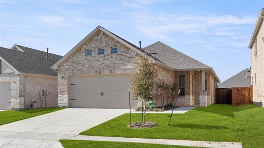 New construction Single-Family house 1450 Martingale Lane, Forney, TX 75126 - photo 1 1