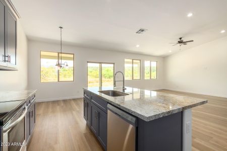 New construction Single-Family house 48611 N 6Th Avenue, New River, AZ 85087 - photo 4 4