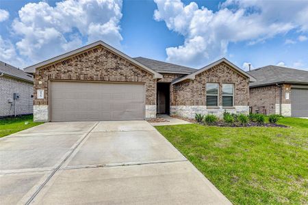 New construction Single-Family house 18362 Timbermill Lane, New Caney, TX 77357 - photo 1 1