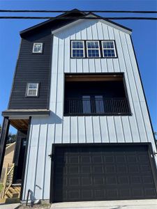 New construction Single-Family house 1005 East 33Rd Street, Houston, TX 77022 - photo 0