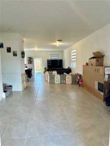New construction Single-Family house 2446 Nw 131St Cir, Miami, FL 33167 - photo 3 3