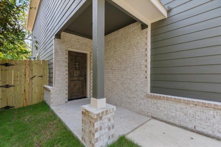New construction Single-Family house 1626 Panama Place, Dallas, TX 75215 - photo