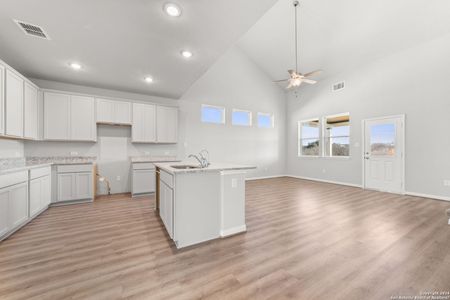 New construction Single-Family house 171 Kayla Avenue, San Antonio, TX 78253 Yellowstone- photo 19 19