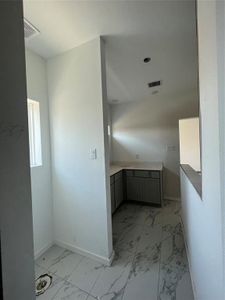 New construction Single-Family house 122 Edgewood Street, Houston, TX 77011 - photo 14 14