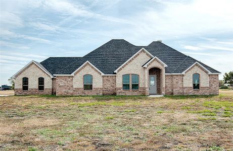 New construction Single-Family house 1166 Whirlaway, Terrell, TX 75126 - photo 0 0