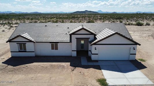 New construction Single-Family house 36109 W Globe Avenue, Tonopah, AZ 85354 - photo 0