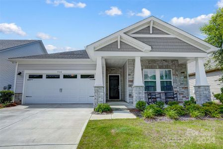 New construction Single-Family house 9380 Dunwich Drive, Gastonia, NC 28056 - photo 0 0