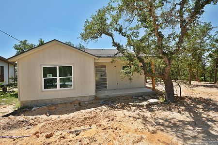 New construction Single-Family house 1567 Laguna, Spring Branch, TX 78070 - photo 5 5