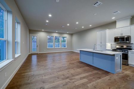 New construction Single-Family house 6205 Nuben Street, Houston, TX 77091 - photo 2 2