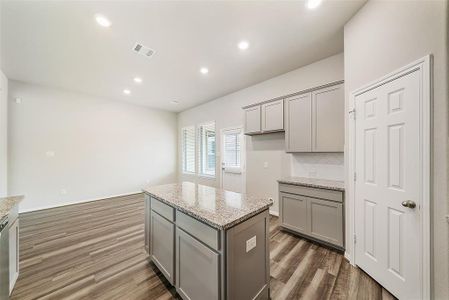 New construction Single-Family house 8614 Herring Lane, Cypress, TX 77433 - photo 27 27