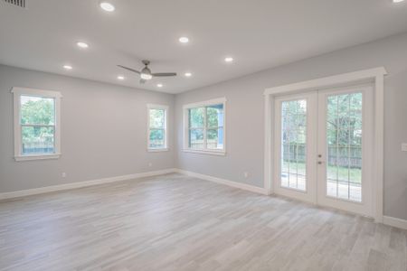 New construction Single-Family house West Wyoming Avenue, Tampa, FL 33611 - photo 20 20