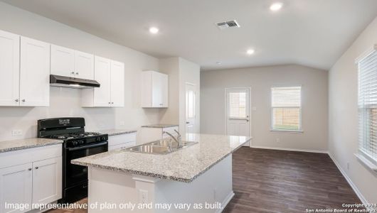 New construction Single-Family house 3019 Lindenwood Way, San Antonio, TX 78245 - photo 5 5