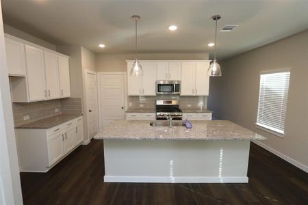 New construction Single-Family house 3415 Trail View Drive, Rosenberg, TX 77471 Dogwood- photo 5 5