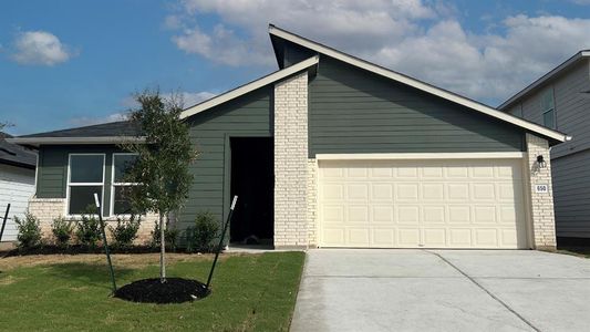 New construction Single-Family house 152 Gablynn Cv, Kyle, TX 78640 - photo 0