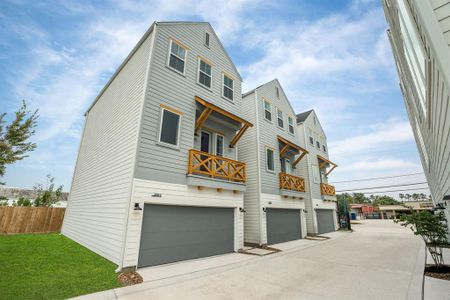 New construction Single-Family house 3905 Pinemont Drive, Unit E, Houston, TX 77018 - photo 0