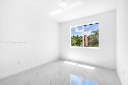 New construction Townhouse house 22443 Sw 125 Ave, Unit A, Miami, FL 33170 - photo 15 15