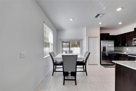 New construction Townhouse house 10422 Shady Preserve Drive, Riverview, FL 33578 - photo 11 11
