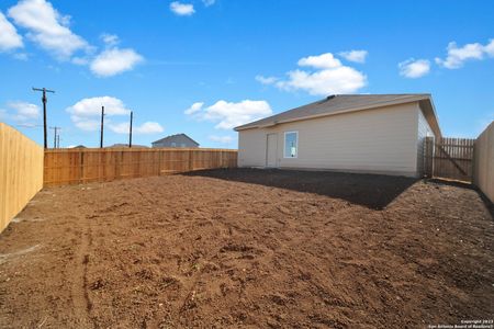 New construction Single-Family house 7419 Homewood Ln, Elmendorf, TX 78112 RC Armstrong- photo 14 14